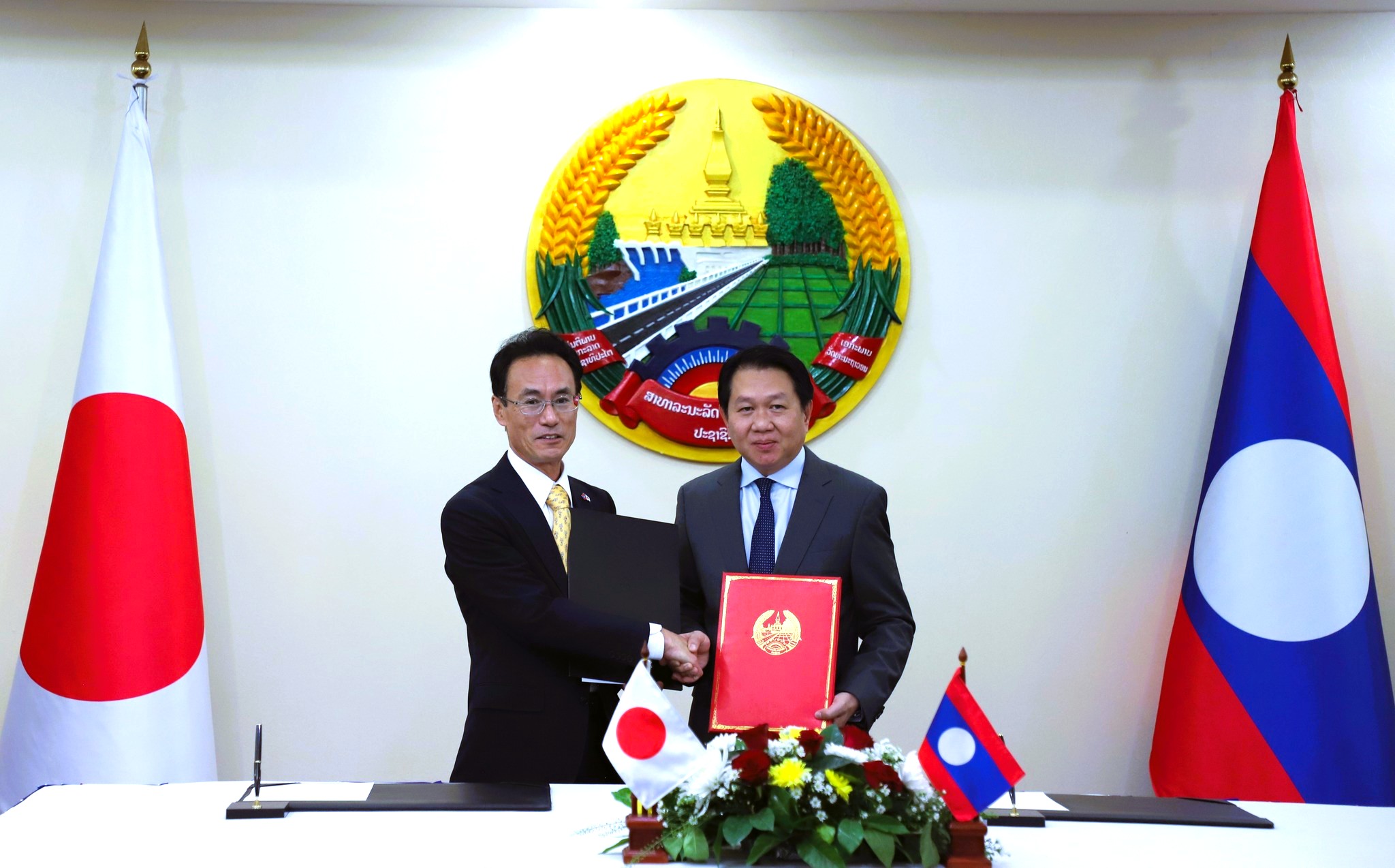 Japan Strengthens Long-Standing Partnership with Lao PDR in UXO/Mine Action